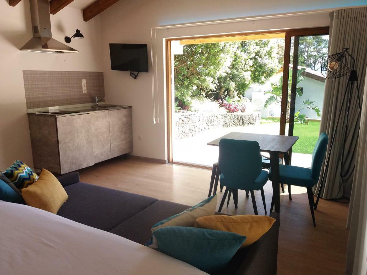 Casteletes Farm stay Urzelina